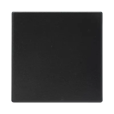 Placa Ciega / 45 x 45 mm / Termoplástico Libre de Halógenos / IP20 / Clipaje Directo / -5 a +60 °C