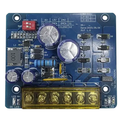 Fuente tipo tarjeta EPCOM POWERLINE PL-B2 con salida seleccionable
