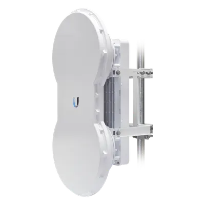 Radio backhaul UBIQUITI AF-5 de 5 GHz con antena integrada de 23 dBi