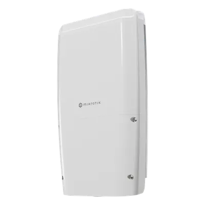 Switch de exterior / 4x SFP+ 10 Gbps / 1x Gigabit Ethernet / IP66 / PoE 802.3af/at / ARM 800 MHz / 256 MB RAM