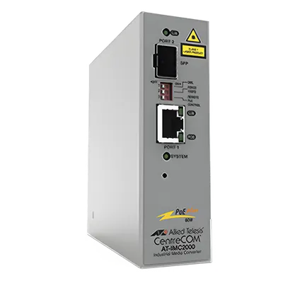 Convertidor de medios industrial PoE+ / 10/100/1000T a 100/1000X SFP / -40°C a 75°C / IP-30 / Sin ventilador / 70W PoE++