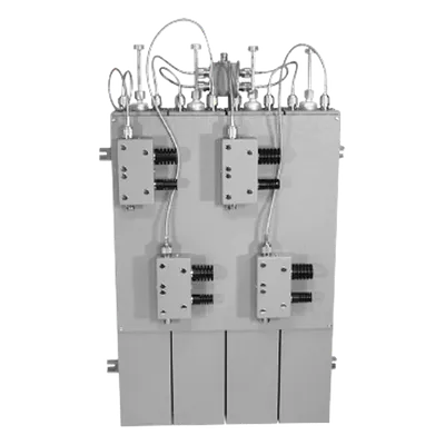 Combinador VHF / 148-174 MHz / 4 Canales / 125 W / 200 KHz Separación / Aisladores Dobles / 2.71 x 2.71 x 32.6 pulgadas