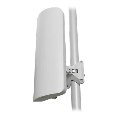 Punto de Acceso Sectorial / Wi-Fi 6 Doble Banda / Antena Integrada 15 dBi / Puerto SFP 2.5 Gbps / Rango de Temperatura -40°C a 70°C (-40°F a 158°F)
