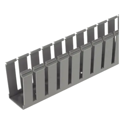 Canaleta Ranurada de PVC / 2.25 in Ancho / 2.12 in Alto / 6 ft Largo / Tipo G / Sin Tapa / Gris