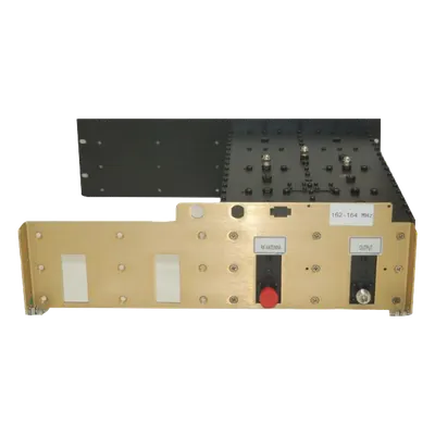 Preselector de Cavidades Resonantes / 380-470 MHz / 2-5 MHz Ancho de Banda / 1.5 dB Pérdida / 450 W / 0.73 x 0.40 x 1.29 pies