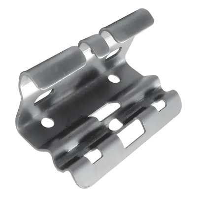 Mini clip automático, para unir tramos de charola, con acabado Electro Zinc 