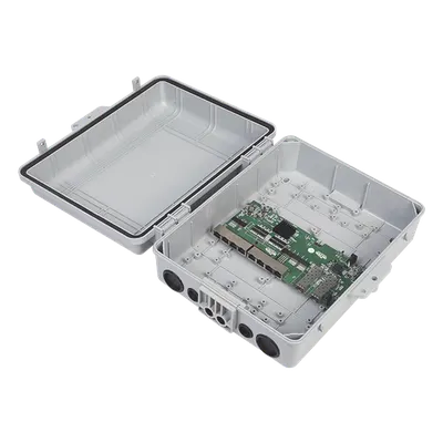 Switch PoE Inverso / 7x PoE In 24V / 1x PoE Out 24V 1A / 2x SFP / IP67 / 20 Gbps / 10.8x9.5x5.1 in