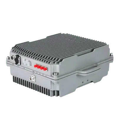 Amplificador de Señal Celular / Unidad Principal con Puerto Óptico / Bandas 25, 66 y 7 Completas / 27 dBm Potencia Salida / IP65 Exterior / Monitoreo RJ45