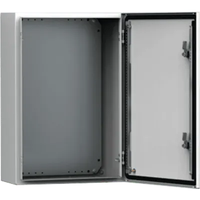 Gabinete Mural MAS 500 x 500 x 210 mm (19.7 x 19.7 x 8.3 in) / IP66 / NEMA 4/12/13 / IK10 / Acero Dulce 1.5 mm / Platina de Montaje Incluida / Color Gris Claro RAL 7035