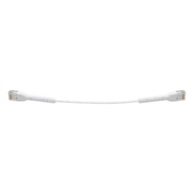 Cable Patch Ethernet Cat6 / 22 cm (0.72 ft) / Conector RJ45 Flexible / Diámetro 5.5 mm / 10 Gbps / Blanco