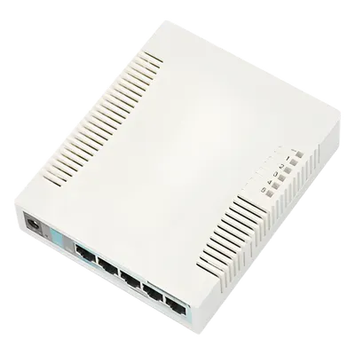 Switch SOHO / 5 Puertos Gigabit / 1 Puerto SFP / PoE Pasivo / SwOS