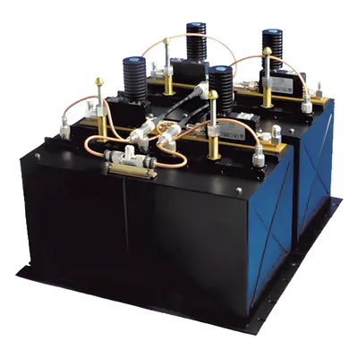 Combinador en Rack 19" / 440-450 MHz / 5 Canales / 100 kHz Separación / N Hembras / 150 W