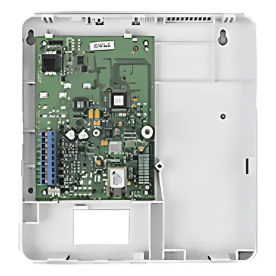 Comunicador IP Empresarial / Encriptación AES de 256 bits / Ethernet 10/100 Base-T / 6 Zonas de Entrada / Receptoras 7810PC y 7810iR-ENT