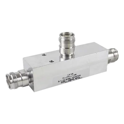 Separador RF / 6 dB Tap 4:1 / 350-5930 MHz / 500 W Promedio / PIM -161 dBc / Conectores 4.3-10 Hembra / IP67 / 380 g