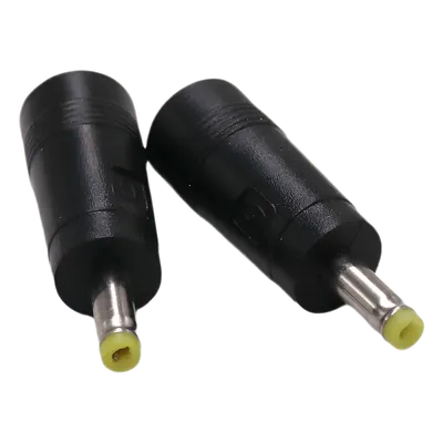 Adaptador DC / Entrada Hembra 5.5 x 2.1 mm / Salida Macho 4.0 x 1.7 mm / Longitud 35-40 mm / Contacto Resorte Tipo Diapasón