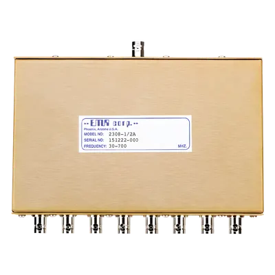 Divisor de Potencia EMR de 8 Vías, 30-700 MHz, 0.5 Watt, Conectores BNC Hembra.