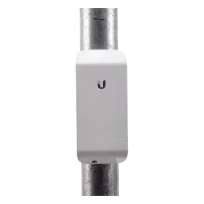 CPE inalámbrico UBIQUITI LOCOM2 de 2.4 GHz con antena de 8 dBi
