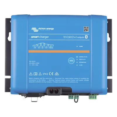 Cargador de Baterías / 12V 30A / IP43/IP22 / Bluetooth / 6 Etapas / 2 Salidas 1+1 / Plomo y Litio / 98.4 ft Uso Marino y Terrestre