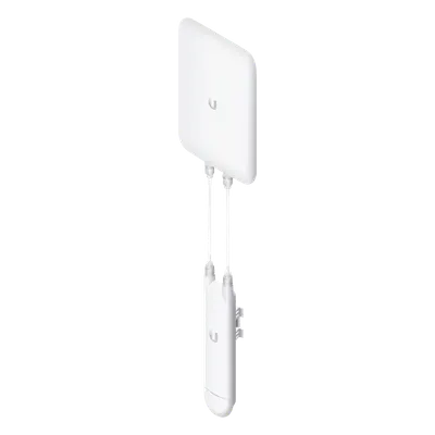 Access Point UniFi MESH con antena sectorial de 90° 802.11ac MIMO 2X2, hasta 100 usuarios.