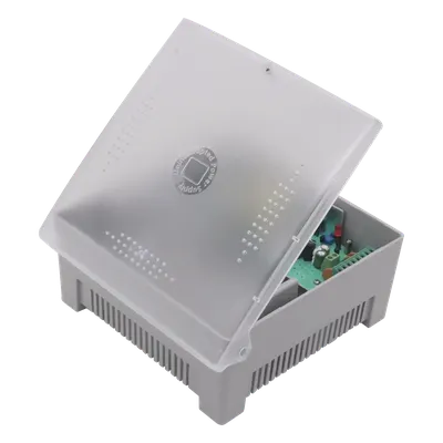 Fuente de poder EPCOM POWERLINE PS12DC4P con gabinete y 4 salidas