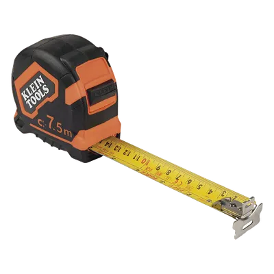Flexómetro Klein Tools 9375 de 7.5 m con gancho magnético