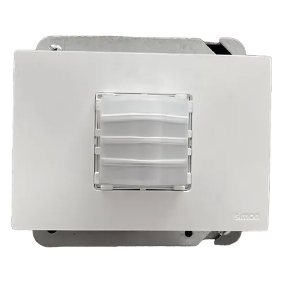 Marco para caja americana / Montaje vertical y horizontal / IP20 / Termoestable con bastidor metálico / Blanco