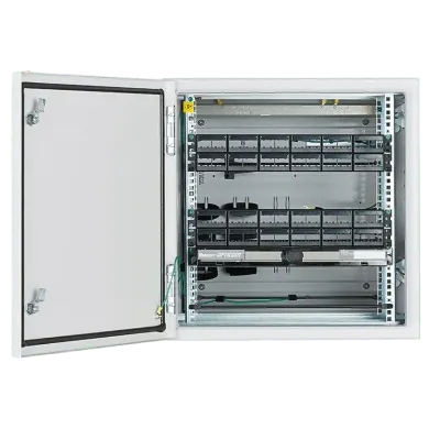 Gabinete industrial PANDUIT ZDF242430 de pared, 12 UR y protección IP66