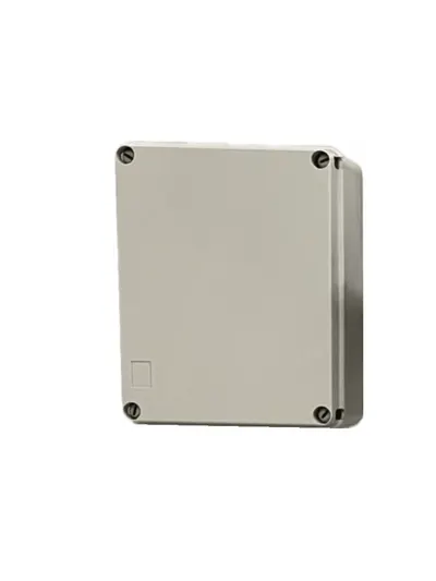 Caja plástica SBE TECH SBE-OP24019090 con tapa opaca e IP66